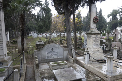 Istanbul Pangalti Cath cemetery dec 2016 2924.jpg
