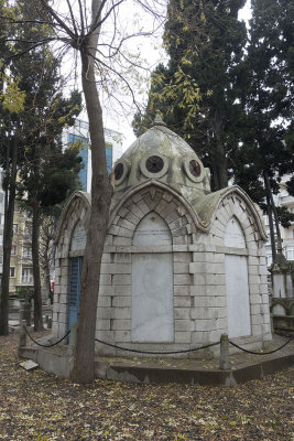 Istanbul Pangalti Cath cemetery dec 2016 2947.jpg