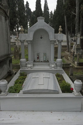 Istanbul Pangalti Cath cemetery dec 2016 2993.jpg