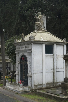 Istanbul Pangalti Cath cemetery dec 2016 2996.jpg