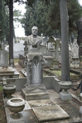 Istanbul Pangalti Cath cemetery dec 2016 3001.jpg