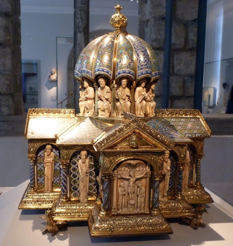 <a href=http://collections.vam.ac.uk/item/O81507/tabernacle-unknown/ >Tabernacle</a> - about 1180