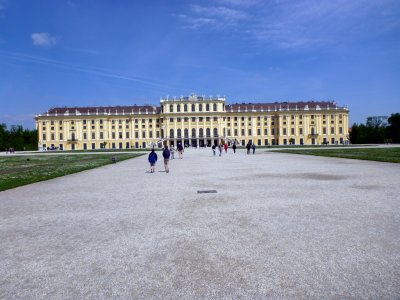 Schnbrunn Palace summer home of the Habsburg monarchs 