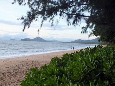 The coastline in front of our hotel in Palm Cove, a little north of Cairns