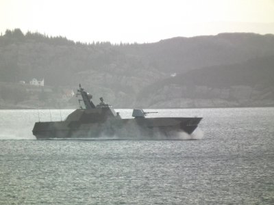 Korvett på Hjeltefjorden