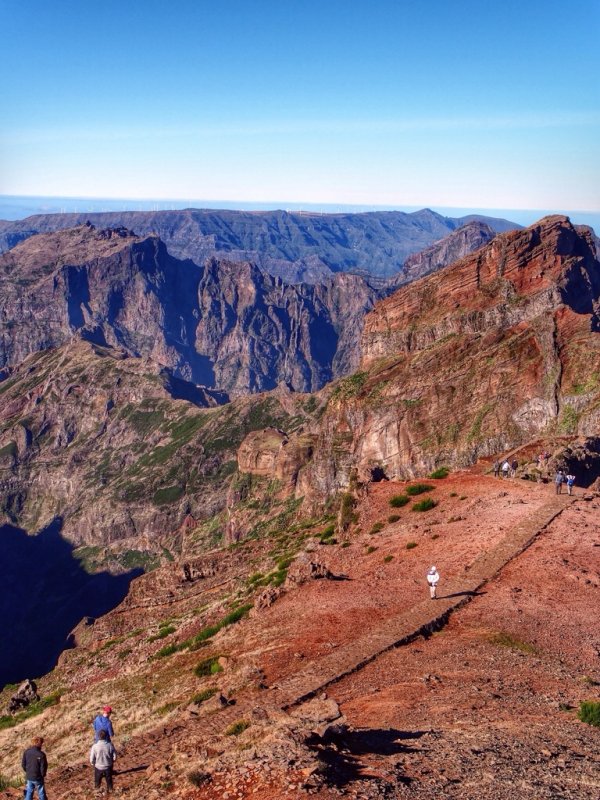 Three peaks trail Pico do Arieriro