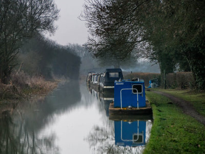 Cold Morning Oxford Canal near Lower Heyford 