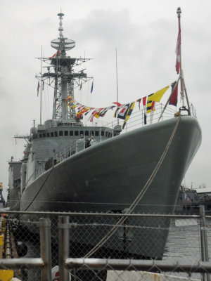 HMCS Athabaskan (DDG 282)