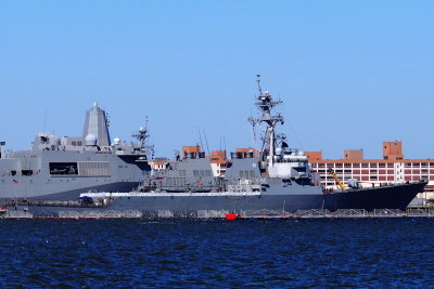 USS Arleigh Burke (DDG-51)