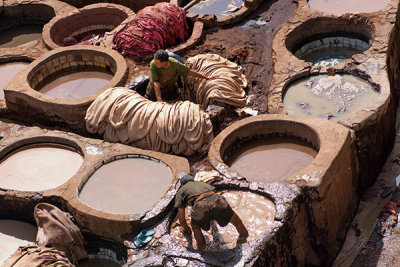 Workers in the Tannery Pots