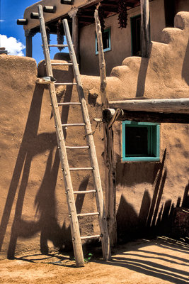 Pueblo Detial
