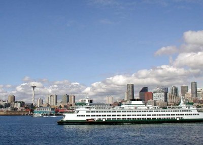 01 space needle and ferry