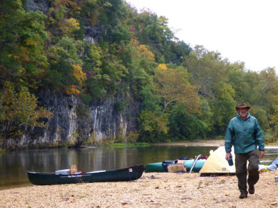 terry at bee bluff.jpg