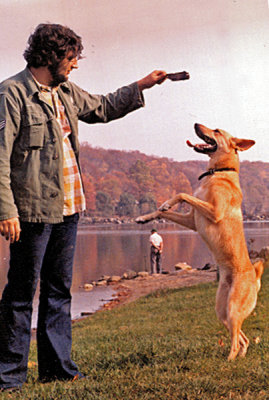 vic and mandaree 1971_edited-1.jpg
