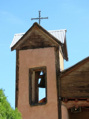 El Santuario Church