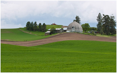 G_MuhrleinHal_Round Barn.print.jpg