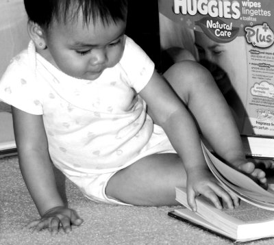 When Grandpa's bookshelf becomes MIA's playground (4)