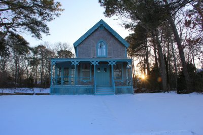 Snow Cottage.jpg