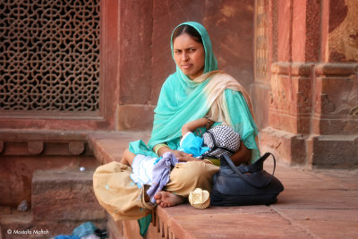 Woman and her Baby | Agra, India
