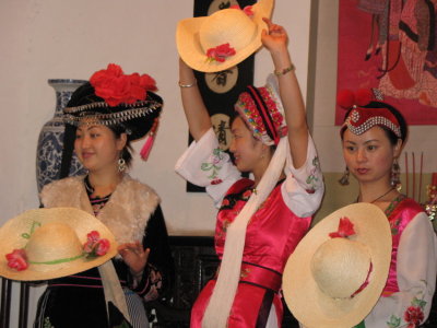 Dali - Traditional Bai Dance in Xizhou village