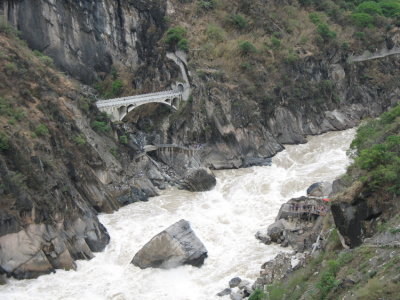 Lijiang - Yangzi (Yang Tse Kiang) and tiger leaping rock