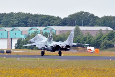 Mig 29 release chute