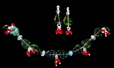 lovely glass holly leaves and red swarovski bicone berries,  bracelet and earrings, seperate or as set