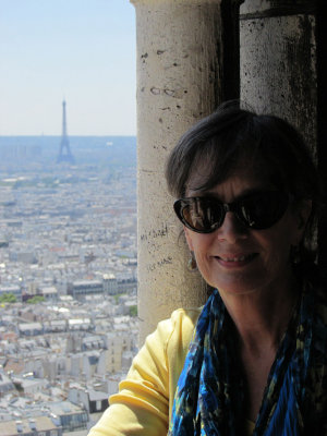 Linda after an endless climb to the top of Sacre-Coeur. 