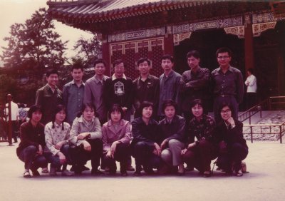 与张才教授合影_1980-05.jpg