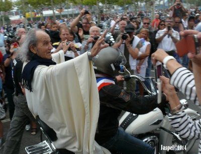 Arrive du Pre Gilbert et du Maire d'Agde