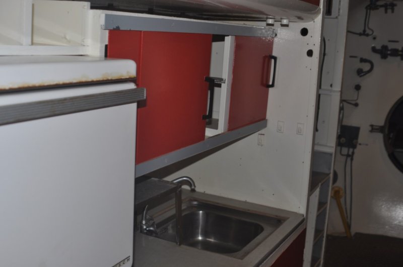 Kitchen sink