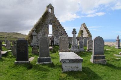 Old cemetery in Oldshoremore