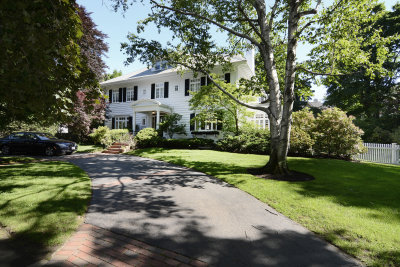 Colonial Revival