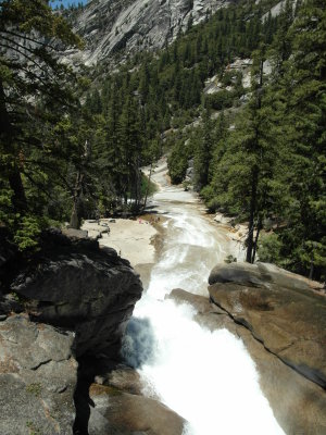 Waterfall Highway From Nevada To Vernal (SAM_2517.JPG)