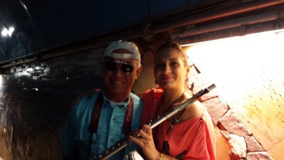 The Beautiful and Talented Flutist In the Tunnel (Sep 14 510.jpg)
