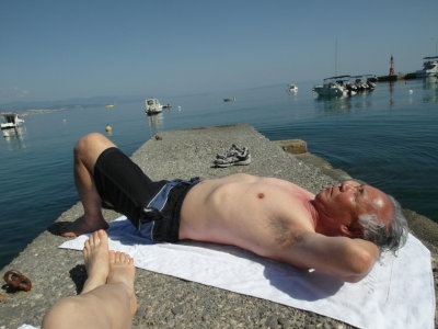 A Good Nap and Sunbathing After the Swim (SAM_5597.JPG)