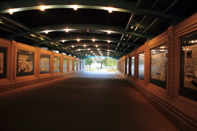 Tunnel, Chicago Riverwalk