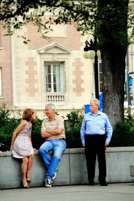 Hanging out, Art Institute of Chicago