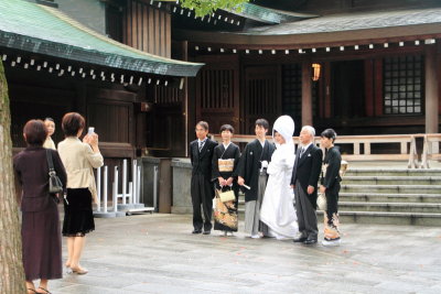 Japanese wedding, Naien, photography, Meiji Jingū, Shinto Shrine, built 1920, Shibuya, Tokyo, Japan