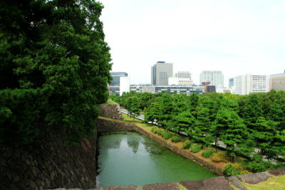 Moat, View of Tokyo, Edo Castle Gardens, Tokyo Imperial Palace, Tokyo, Japan