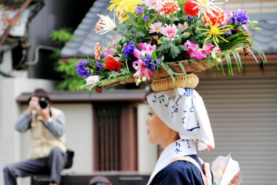 Shirakawa-me dedicating flowers to the Shrine, Jidai Matsuri Festival, Kyoto, Japan