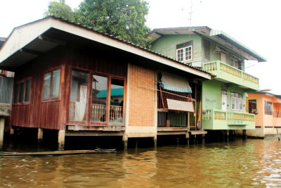Homes on the canals