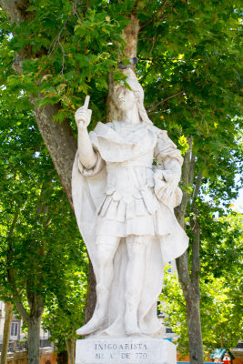 Statue, Royal Palace, Madrid, Spain