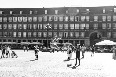 Bubbles, Plaza Mayor, Madrid, Spain