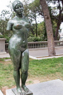 Statue, Palau Nacional, Barcelona, Spain