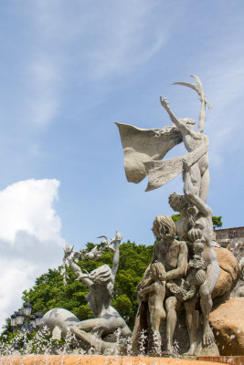 Raices Fountain, Lui­s Sanguino, Paseo de la Princesa, Viejo San Juan