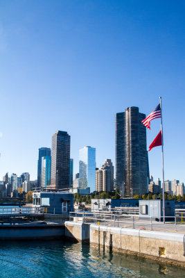 Lake Point Tower, Chicago skyline, IL