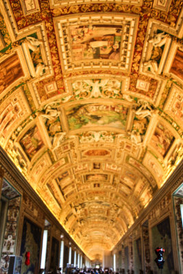 The never ending halls of the museum, Vatican City