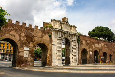 Roman walls, Rome, Italy