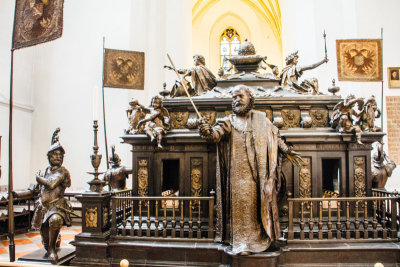 Cenotaph of Emperor Louis IV by Hans Krumpper, Frauenkirche, Dom zu Unserer Lieben Frau, Cathedral of Our Dear Lady, Munich, B